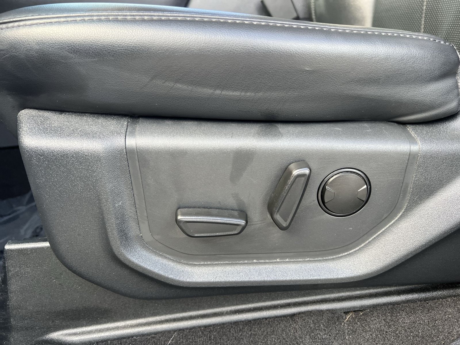 Certified 2024 Ford Expedition Max XLT RWD image 14