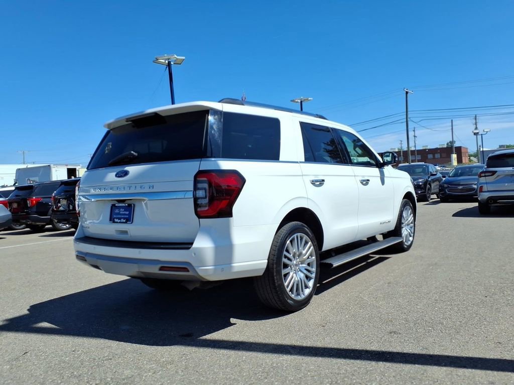 Certified 2024 Ford Expedition Platinum AWD/4WD image 5