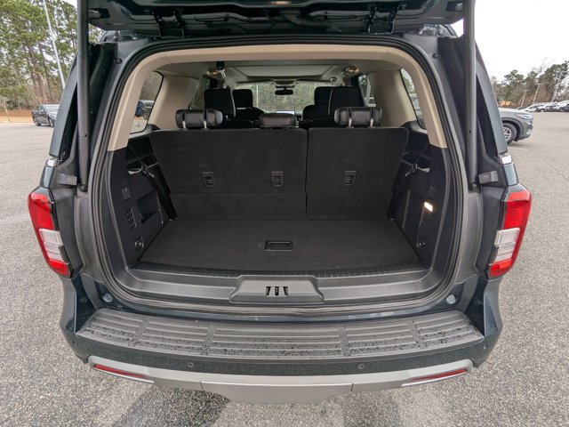 Certified 2024 Ford Expedition XLT image 33