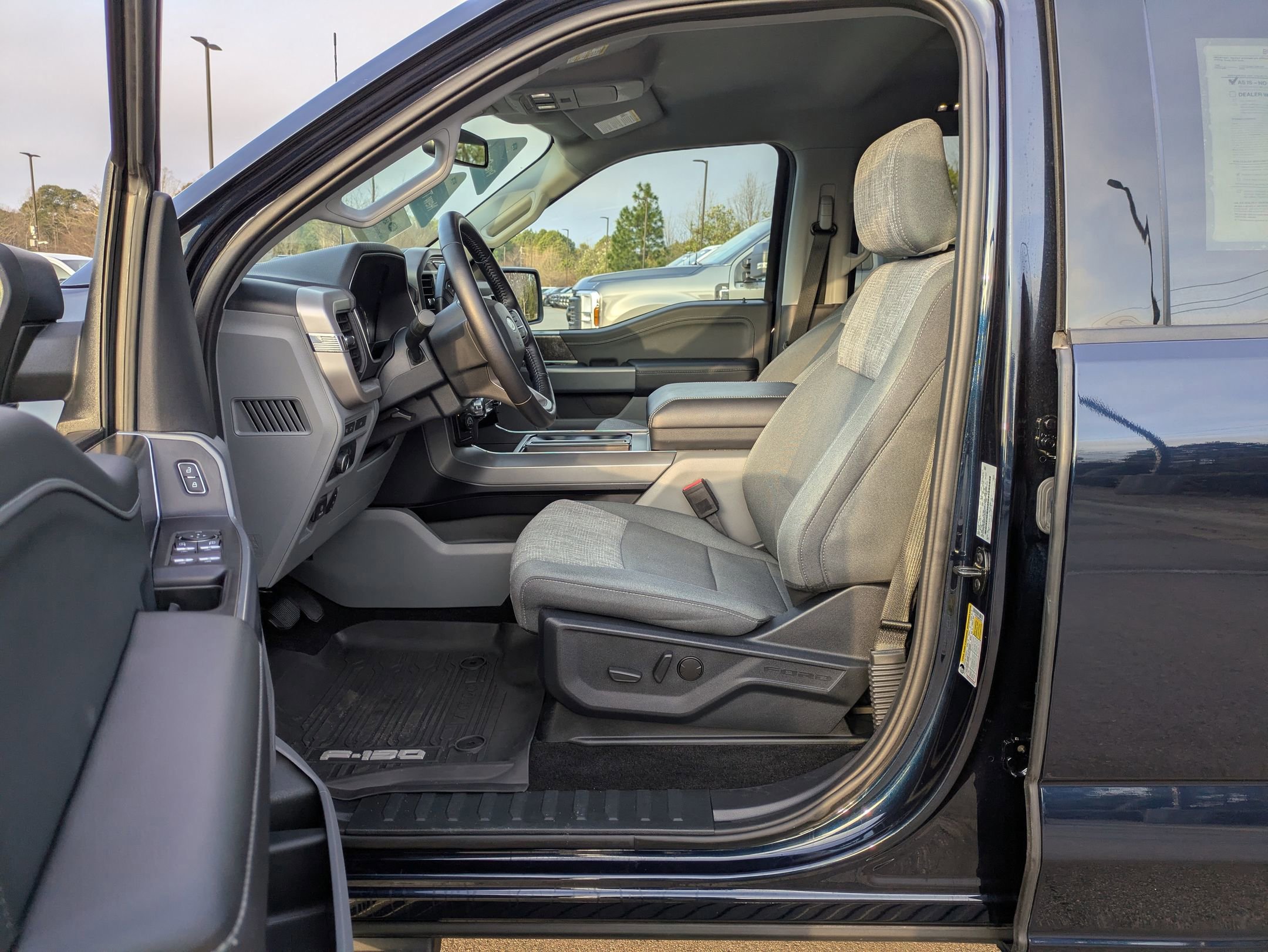 Certified 2022 Ford F150 XLT w/ Equipment Group 302A High image 15