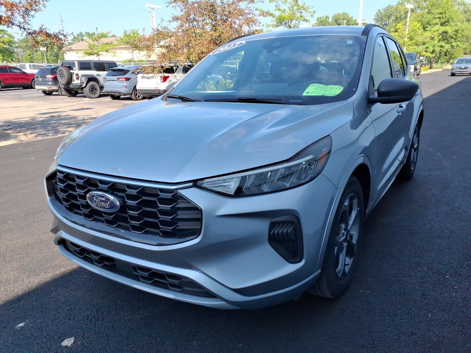 Certified 2023 Ford Escape ST-Line w/ Tech Pack #1 FWD image 3