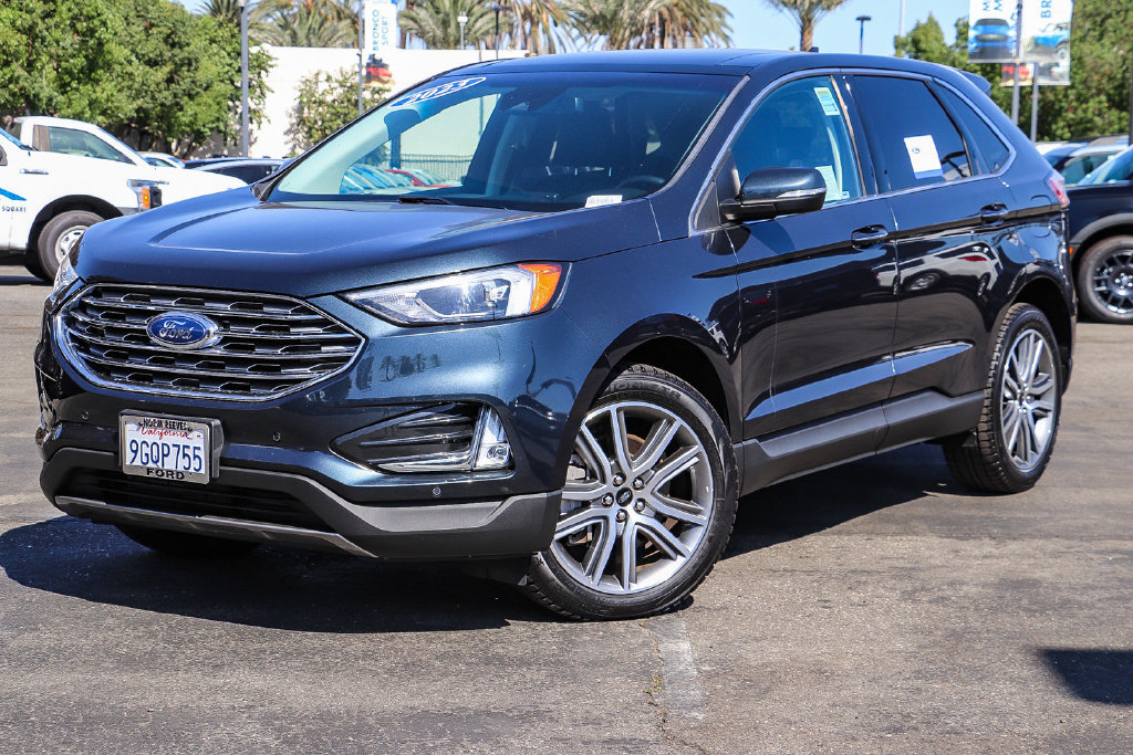 Certified 2023 Ford Edge Titanium w/ Class II Trailer Tow Package