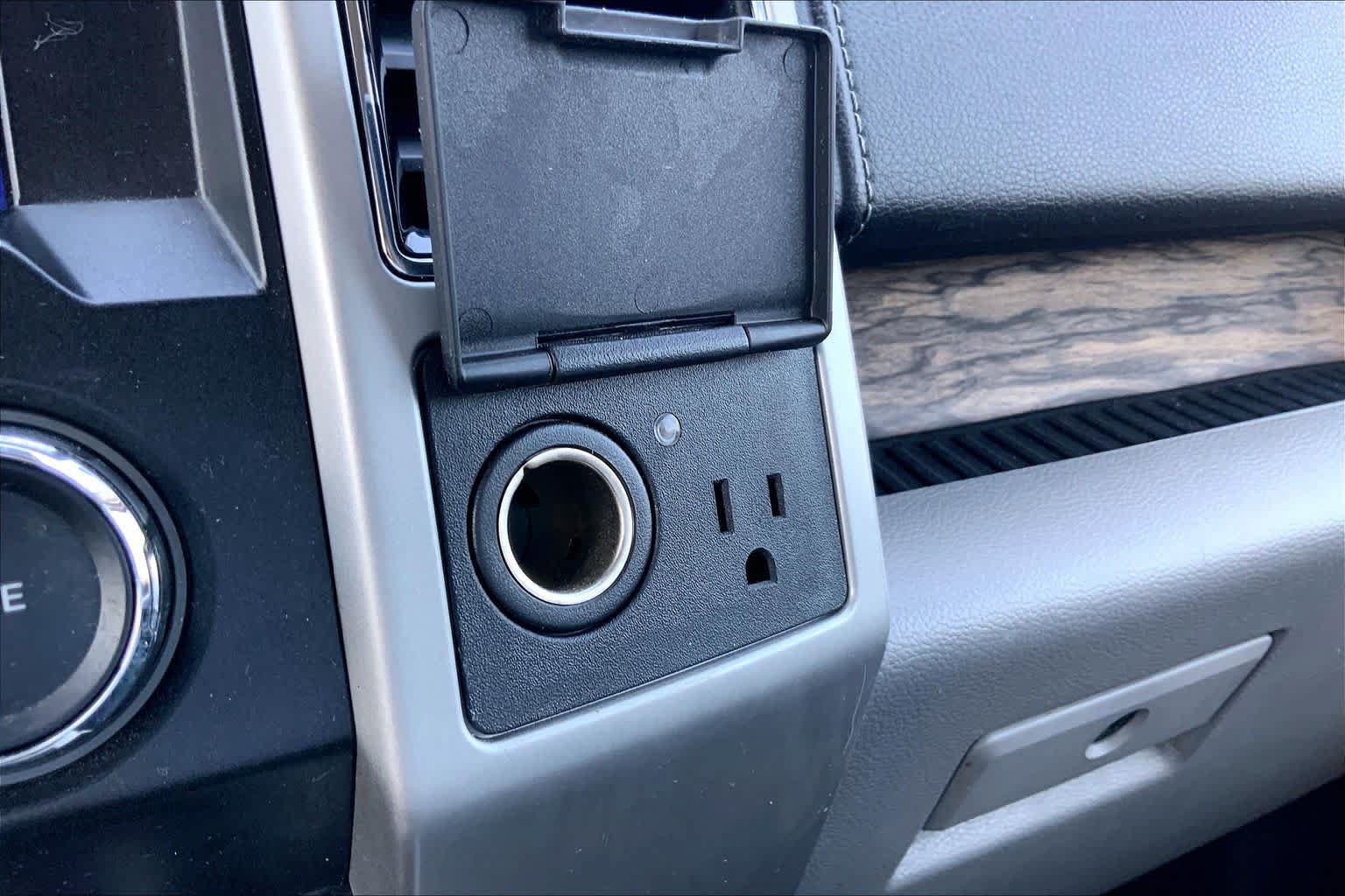 Certified 2019 Ford F150 Lariat RWD image 32