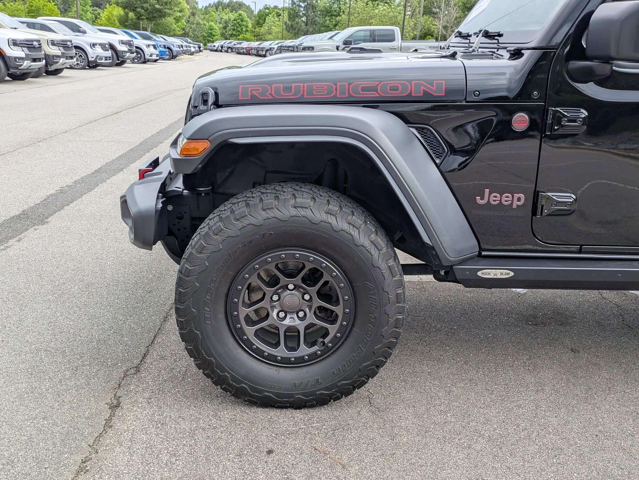 Used 2023 Jeep Wrangler Unlimited Rubicon w/ Xtreme 35 Tire Package AWD/4WD image 11