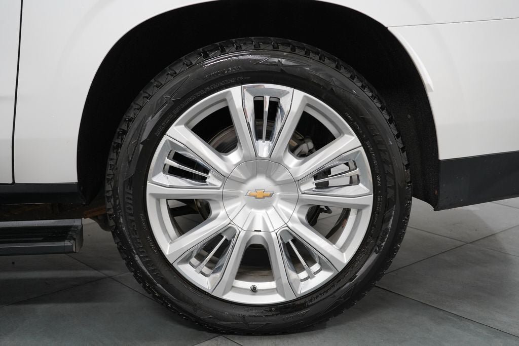 Used 2024 Chevrolet Suburban High Country AWD/4WD image 38