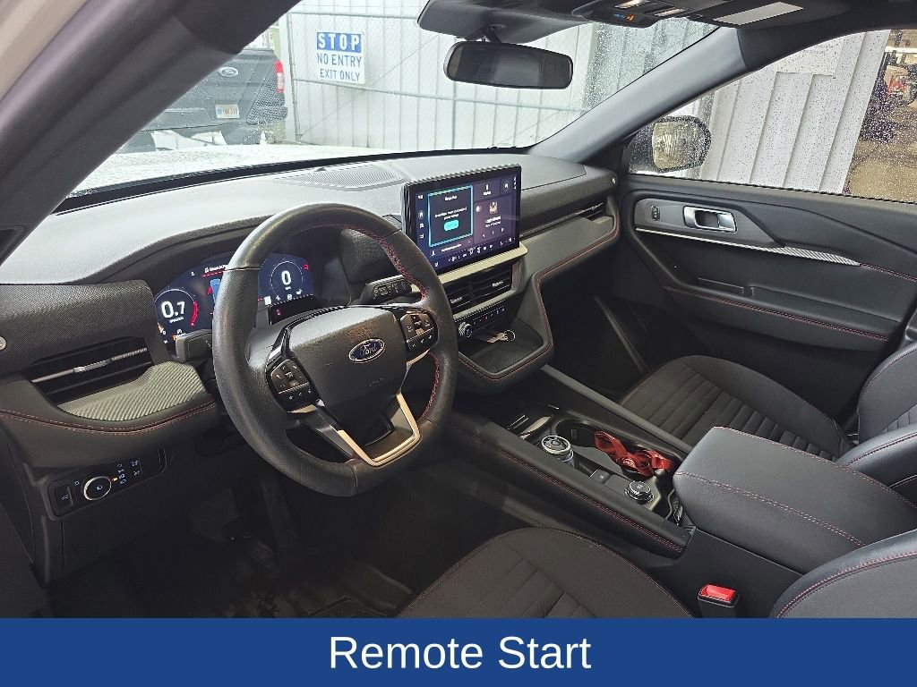Certified 2025 Ford Explorer ST-Line RWD image 7