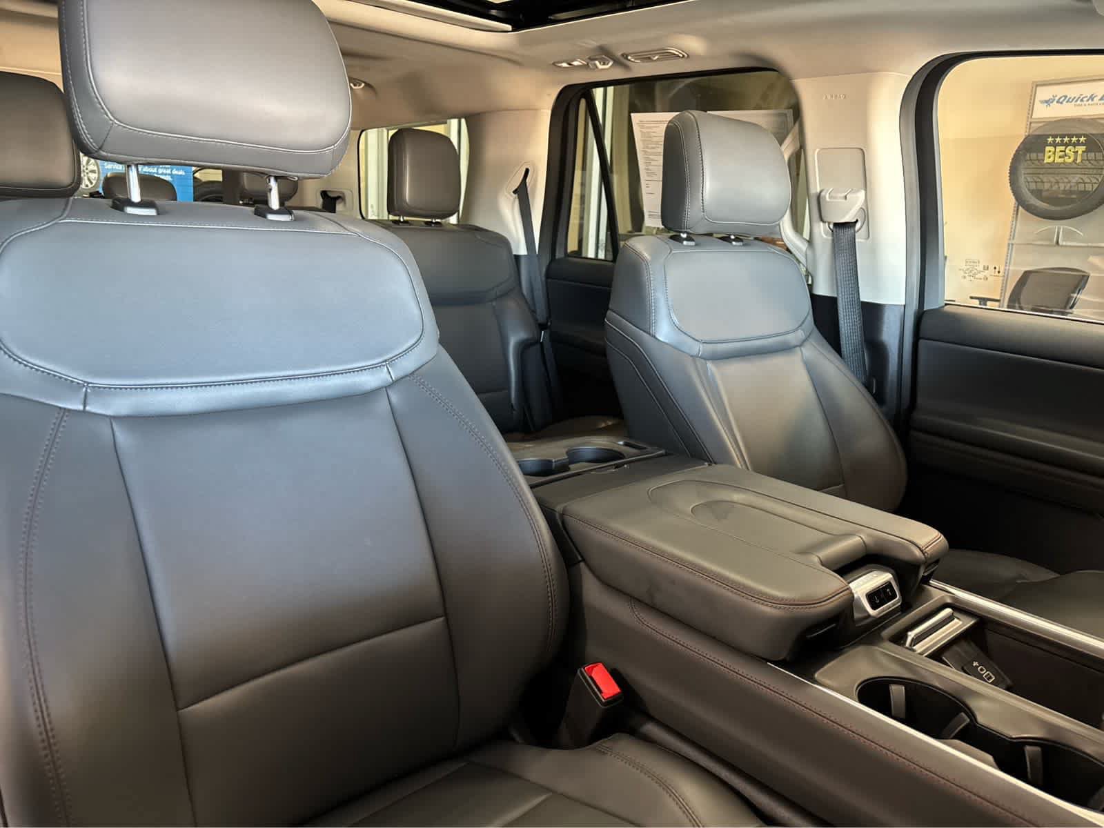 Certified 2025 Ford Expedition Active AWD/4WD image 45