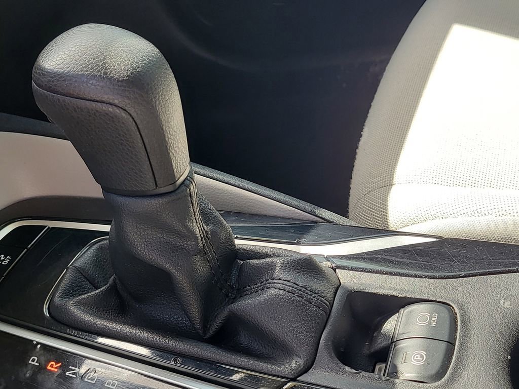 Used 2021 Toyota Corolla LE FWD image 20