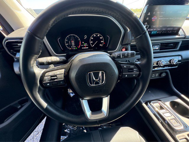 Used 2025 Honda Pilot EX-L image 16