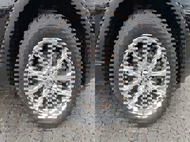 Certified 2017 Ford Explorer Limited image 9