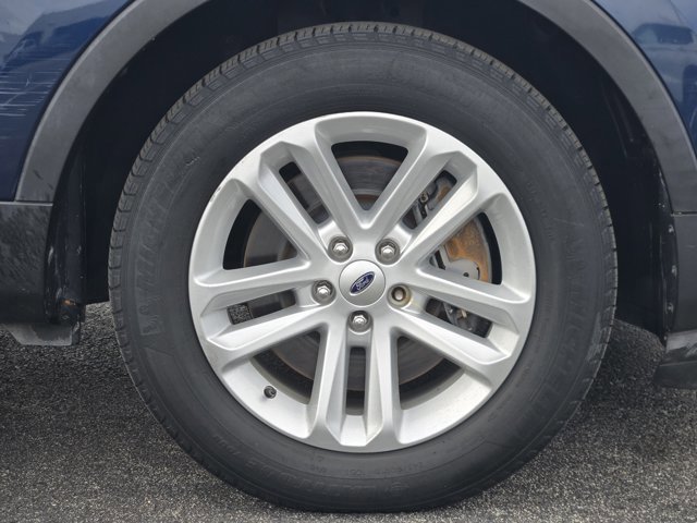 Certified 2017 Ford Explorer XLT image 9