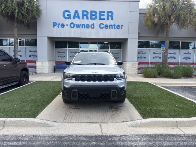 Used 2026 Jeep Cherokee Limited AWD/4WD image 2
