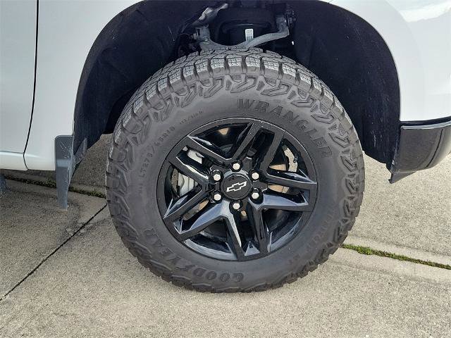Used 2024 Chevrolet Silverado 1500 LT Trail Boss w/ Convenience Package II image 7