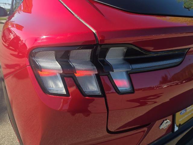 Certified 2021 Ford Mustang Mach-E Premium AWD/4WD image 7