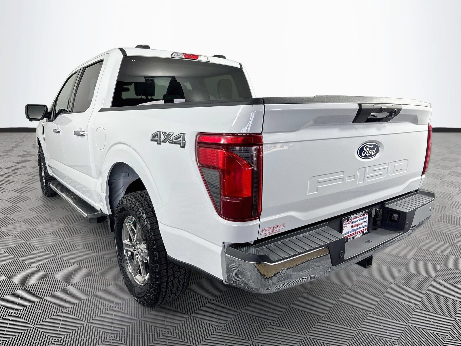 Certified 2024 Ford F150 XLT w/ Mobile Office Package AWD/4WD image 5