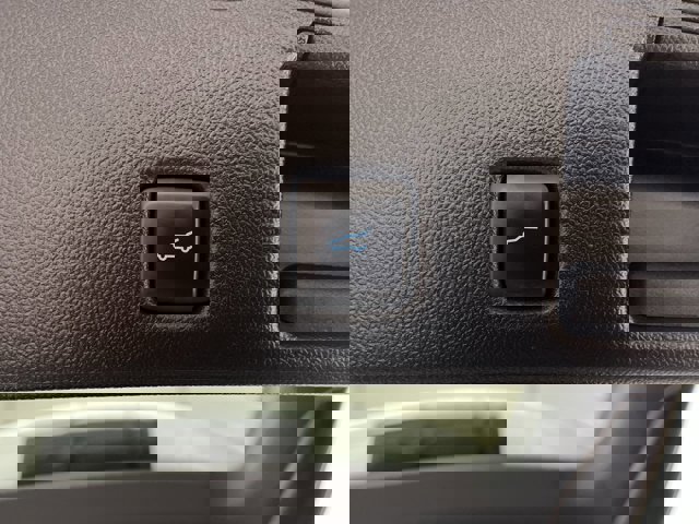 Certified 2024 Ford Escape Platinum image 38