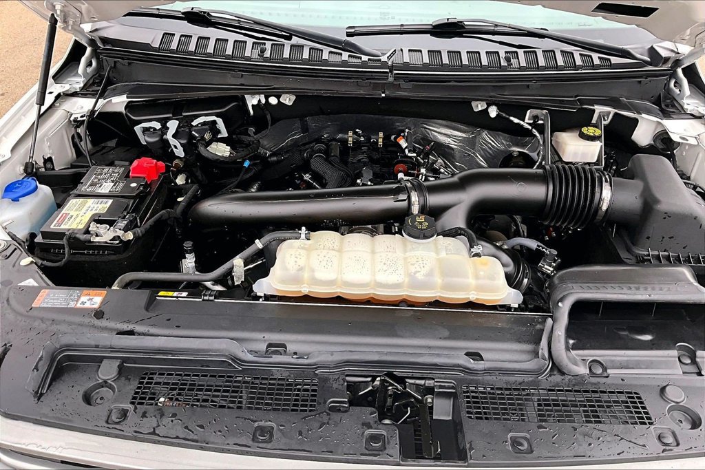 Certified 2024 Ford Expedition Platinum AWD/4WD image 10