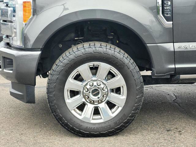 Certified 2019 Ford F350 Platinum w/ Platinum Ultimate Package image 12