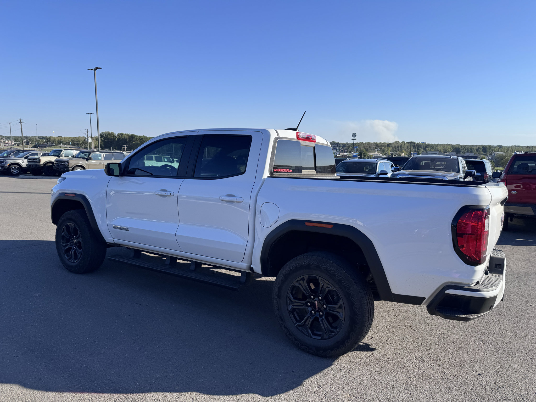 Used 2025 GMC Canyon Elevation RWD image 9