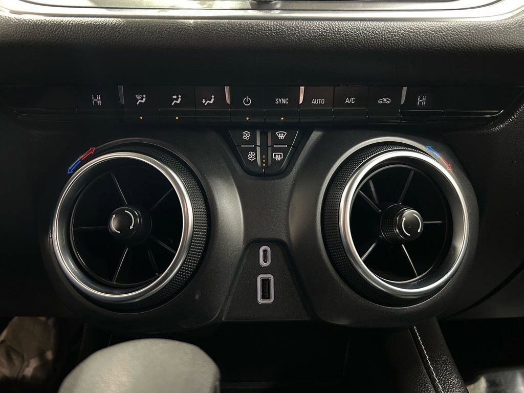 Used 2023 Chevrolet Blazer LT image 19