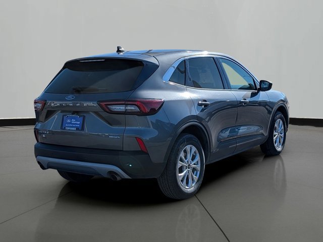 Certified 2024 Ford Escape Active w/ Tech Pack #1 AWD/4WD image 2