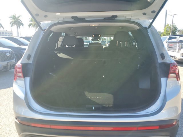 Used 2022 Hyundai Santa Fe SE image 11