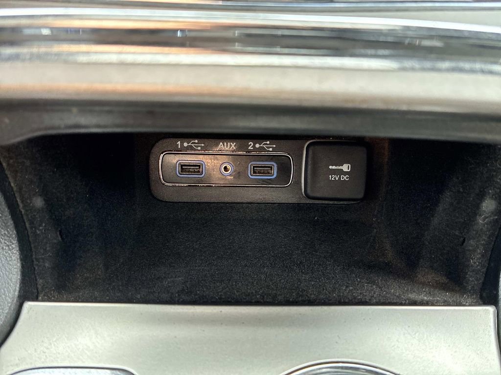 Used 2018 Jeep Grand Cherokee Altitude image 27