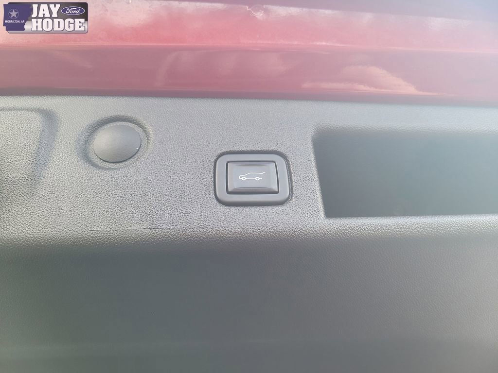 Used 2024 Chevrolet Equinox RS w/ RS Leather Package image 31