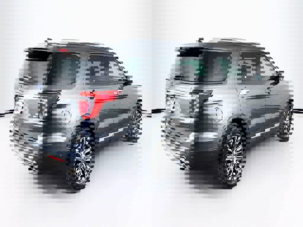 Certified 2017 Ford Explorer Platinum image 5