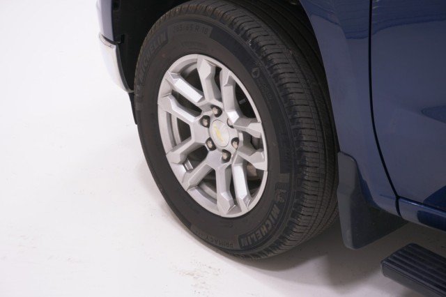 Used 2023 Chevrolet Silverado 1500 LT AWD/4WD image 11
