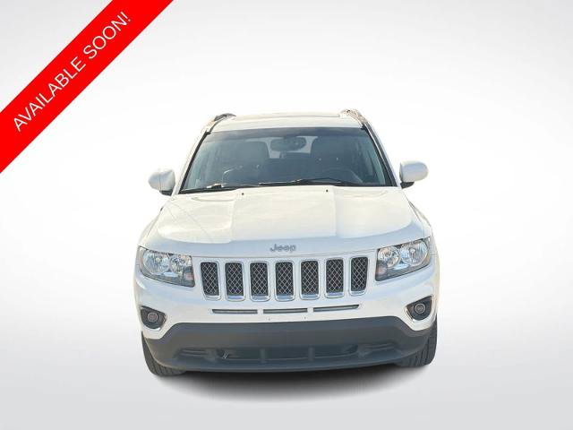 Used 2017 Jeep Compass High Altitude FWD image 3