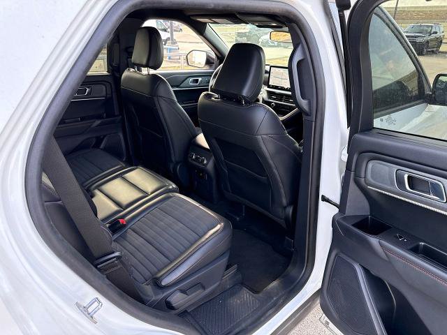 Certified 2025 Ford Explorer ST-Line w/ Premium Package RWD image 13