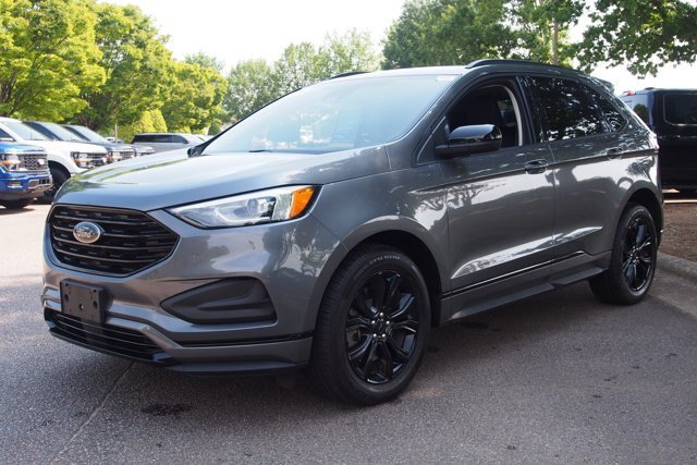 Certified 2022 Ford Edge SE w/ Black Appearance Package AWD/4WD image 3