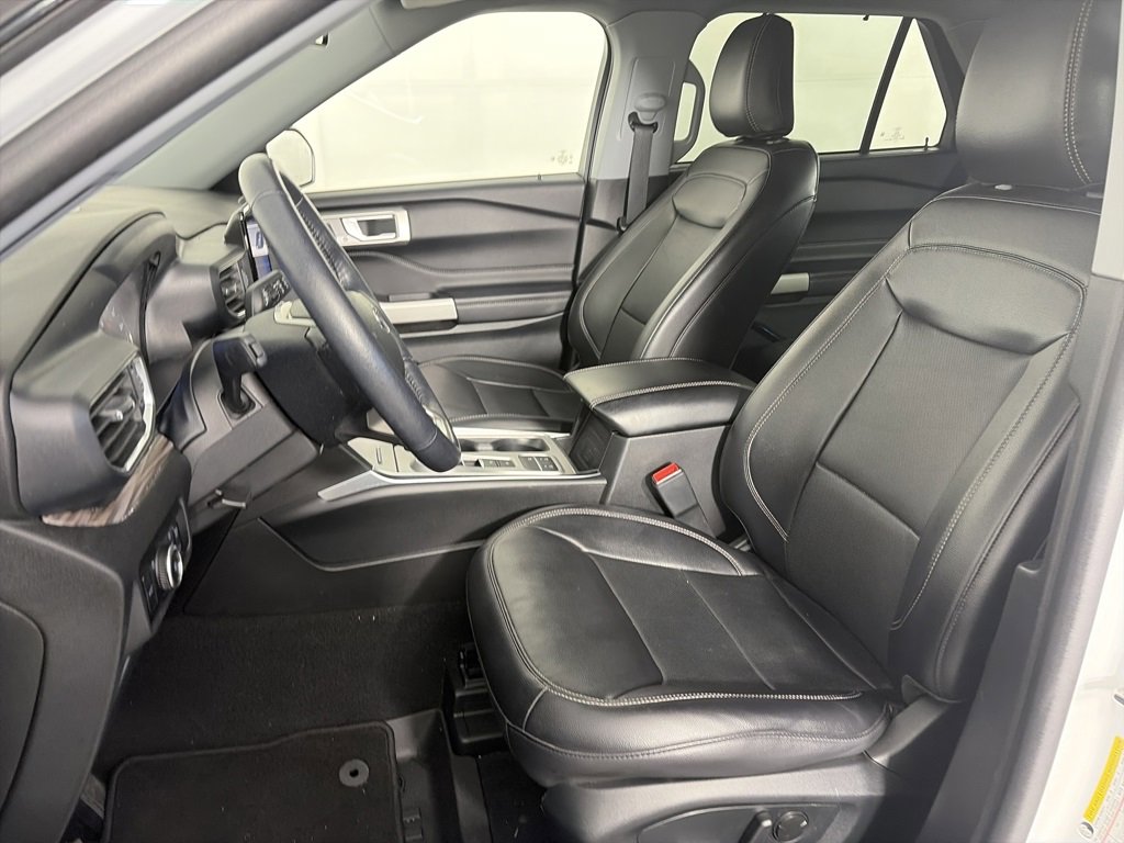 Certified 2023 Ford Explorer Limited image 11