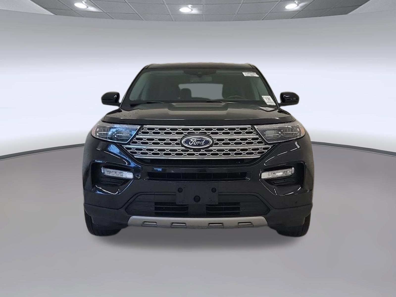 Certified 2024 Ford Explorer Limited AWD/4WD image 4
