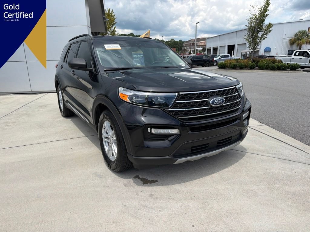 Certified 2023 Ford Explorer XLT w/ Equipment Group 202A