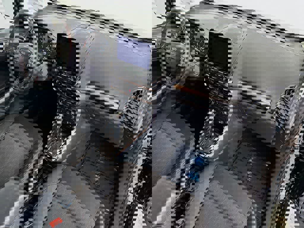 Certified 2022 Ford EcoSport SE w/ SE Convenience Package image 32