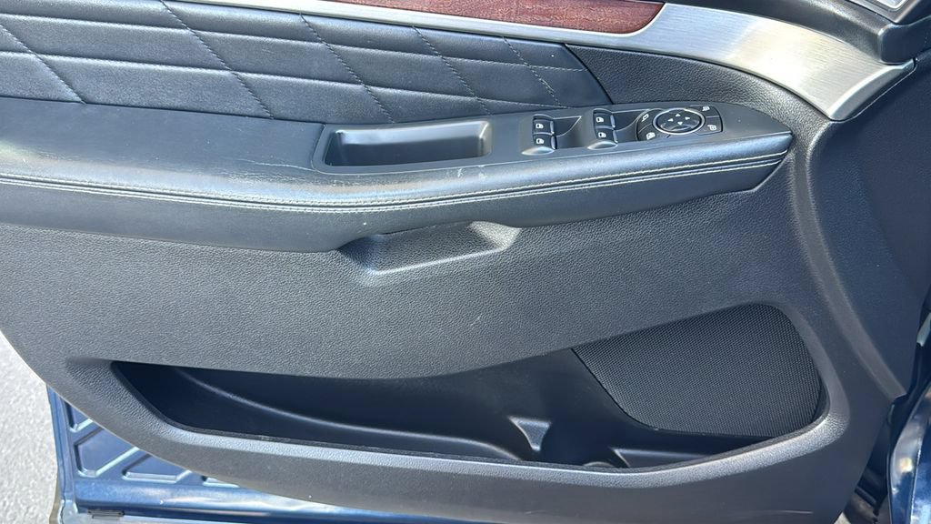 Certified 2017 Ford Explorer Platinum AWD/4WD image 18