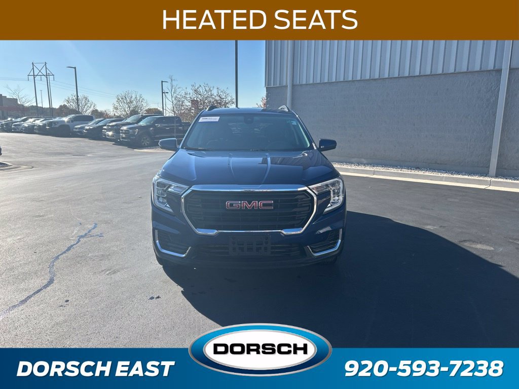 Used 2022 GMC Terrain SLE w/ Driver Convenience Package AWD/4WD image 2