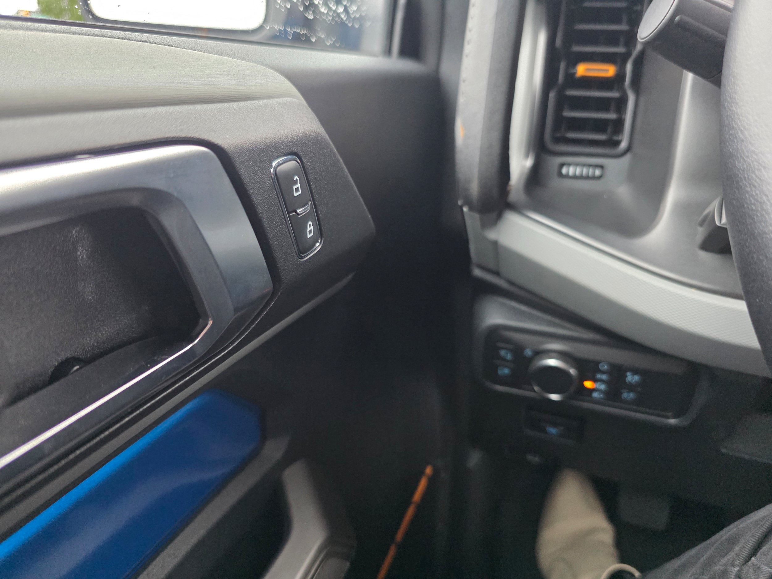 Certified 2022 Ford Bronco Badlands AWD/4WD image 19