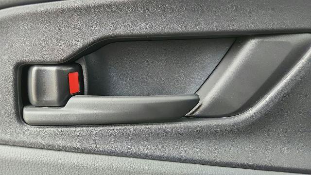 Used 2026 Toyota Prius LE FWD image 21