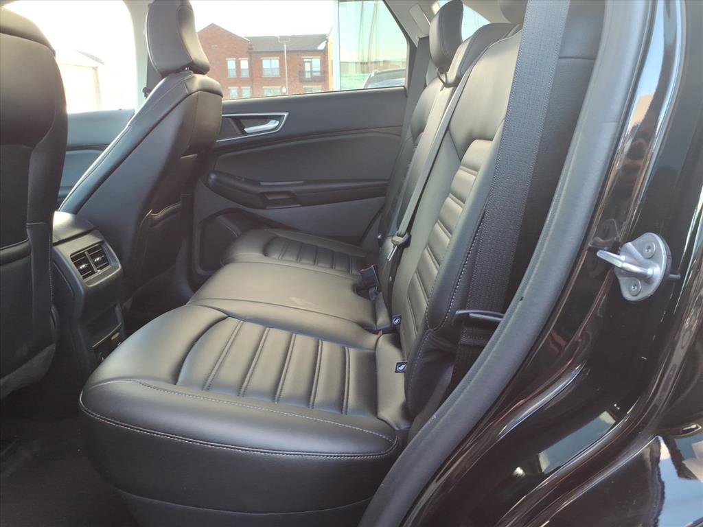 Certified 2024 Ford Edge SEL w/ Convenience Package image 9
