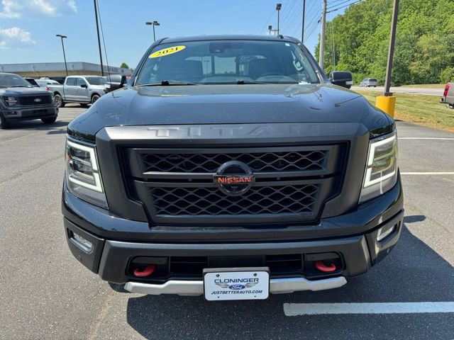 Used 2021 Nissan Titan PRO-4X w/ Pro-4x Convenience Package AWD/4WD image 2