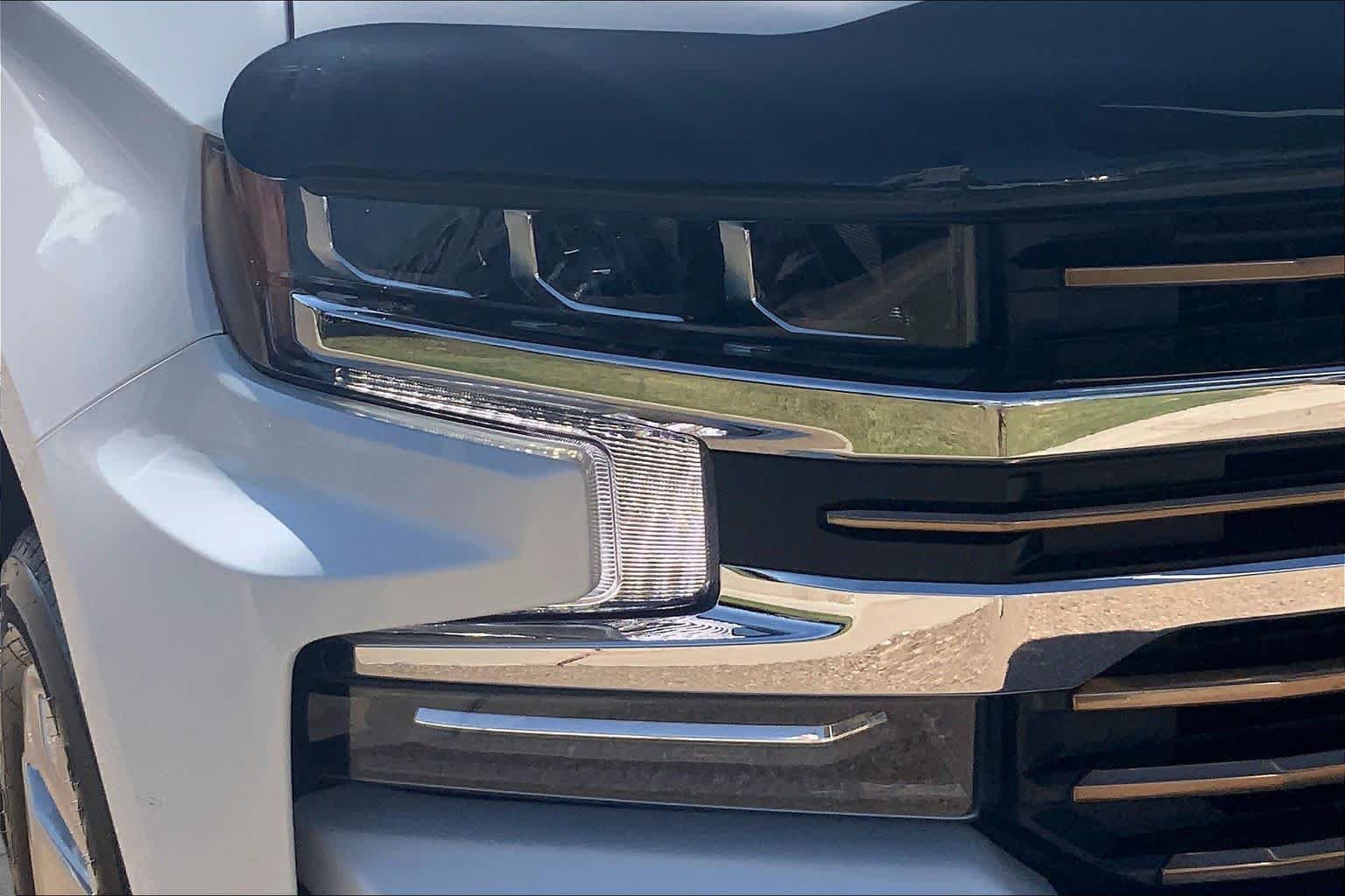 Used 2022 Chevrolet Silverado 1500 High Country w/ LPO, Dark Essentials Package AWD/4WD image 28