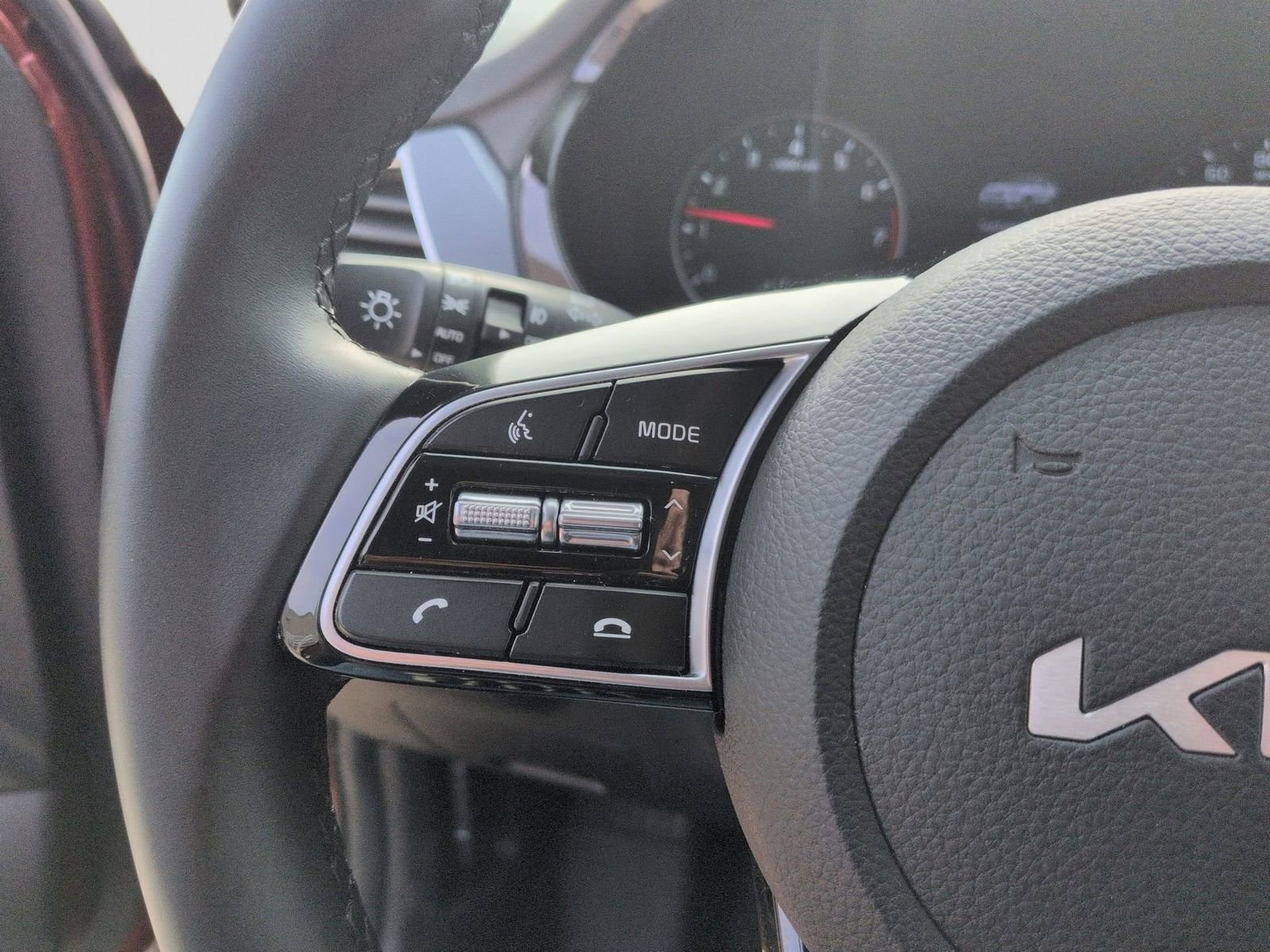 Used 2023 Kia Seltos S image 48