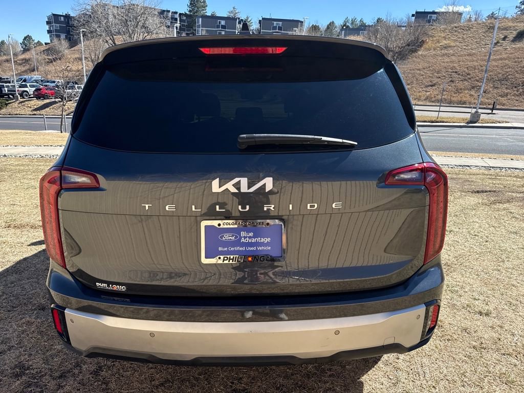 Used 2024 Kia Telluride LX image 4