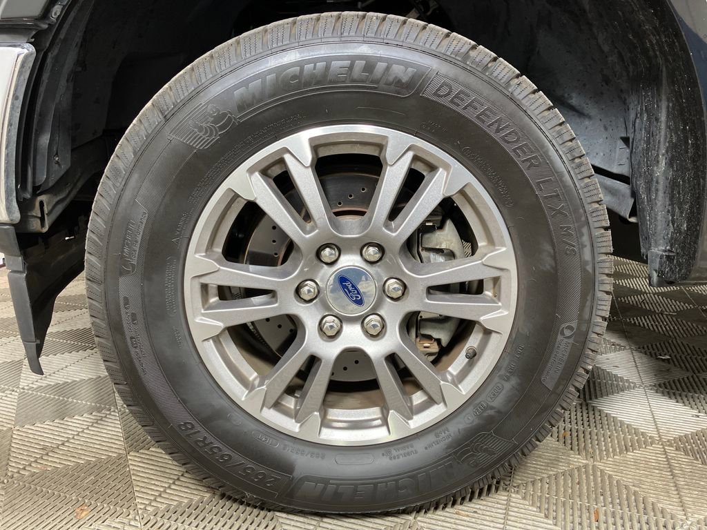 Certified 2018 Ford F150 Lariat image 17