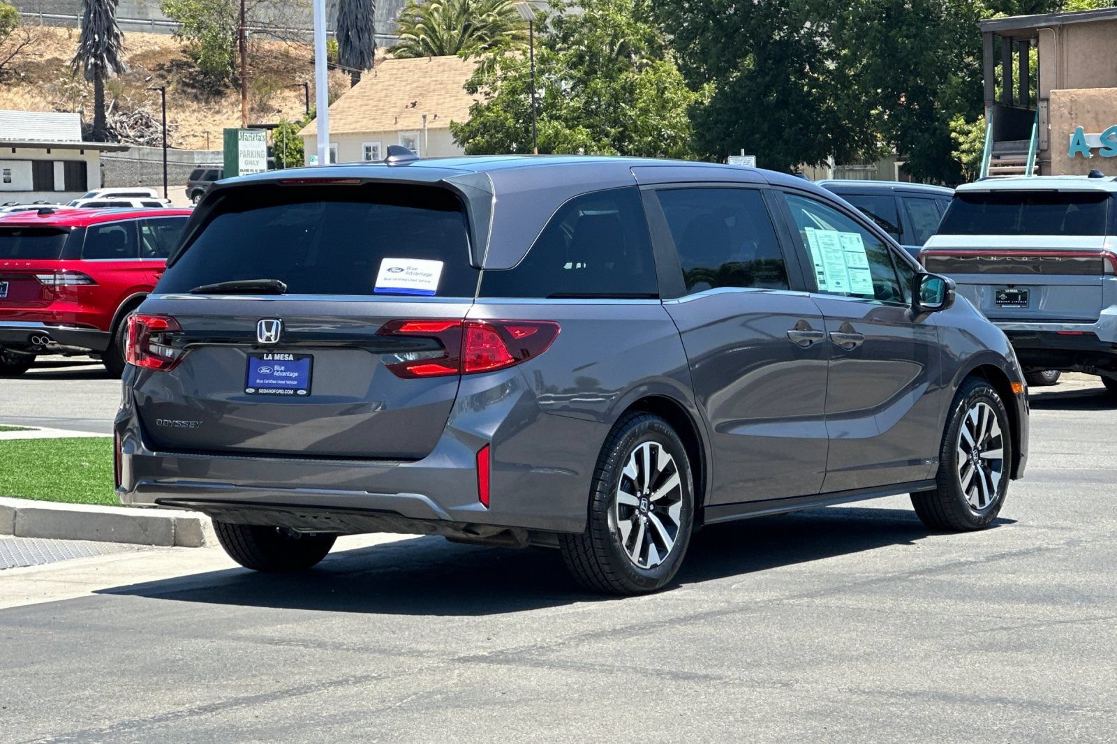 Used 2025 Honda Odyssey EX-L image 3