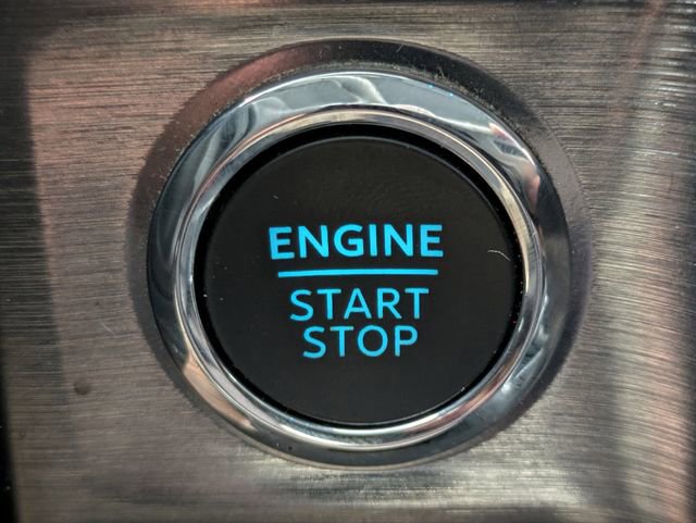 Certified 2025 Ford F350 Lariat w/ FX4 Off-Road Package image 28