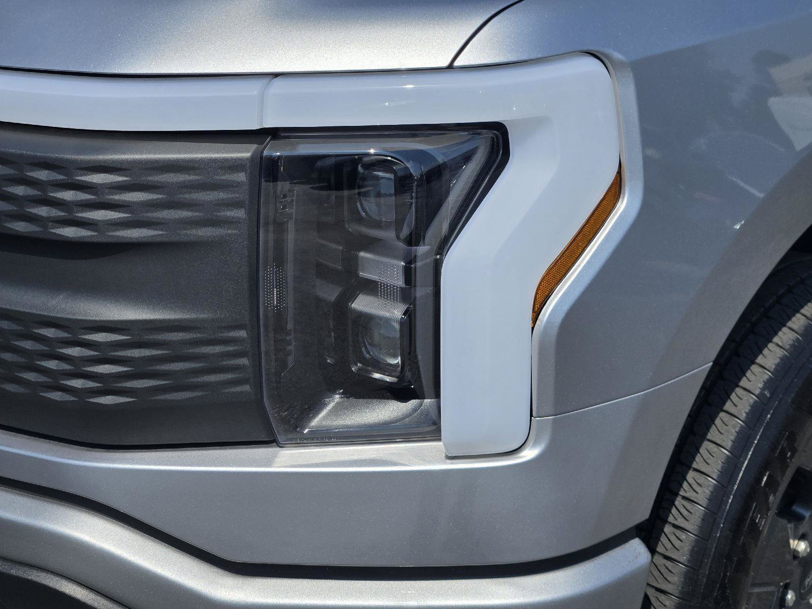 Certified 2025 Ford F150 Lightning Flash AWD/4WD image 10